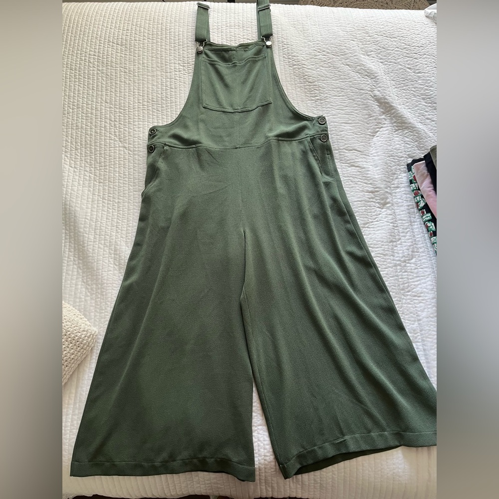 Green Jumpsuit size L